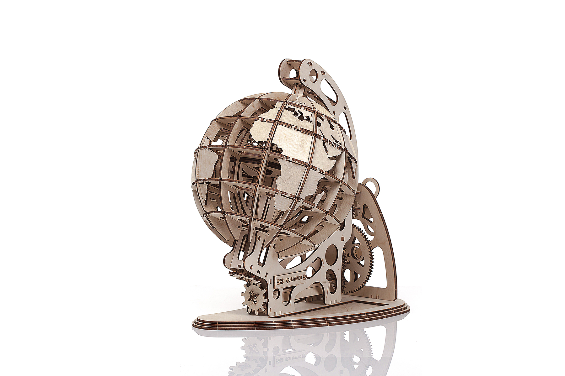 Mr. Playwood – Globe